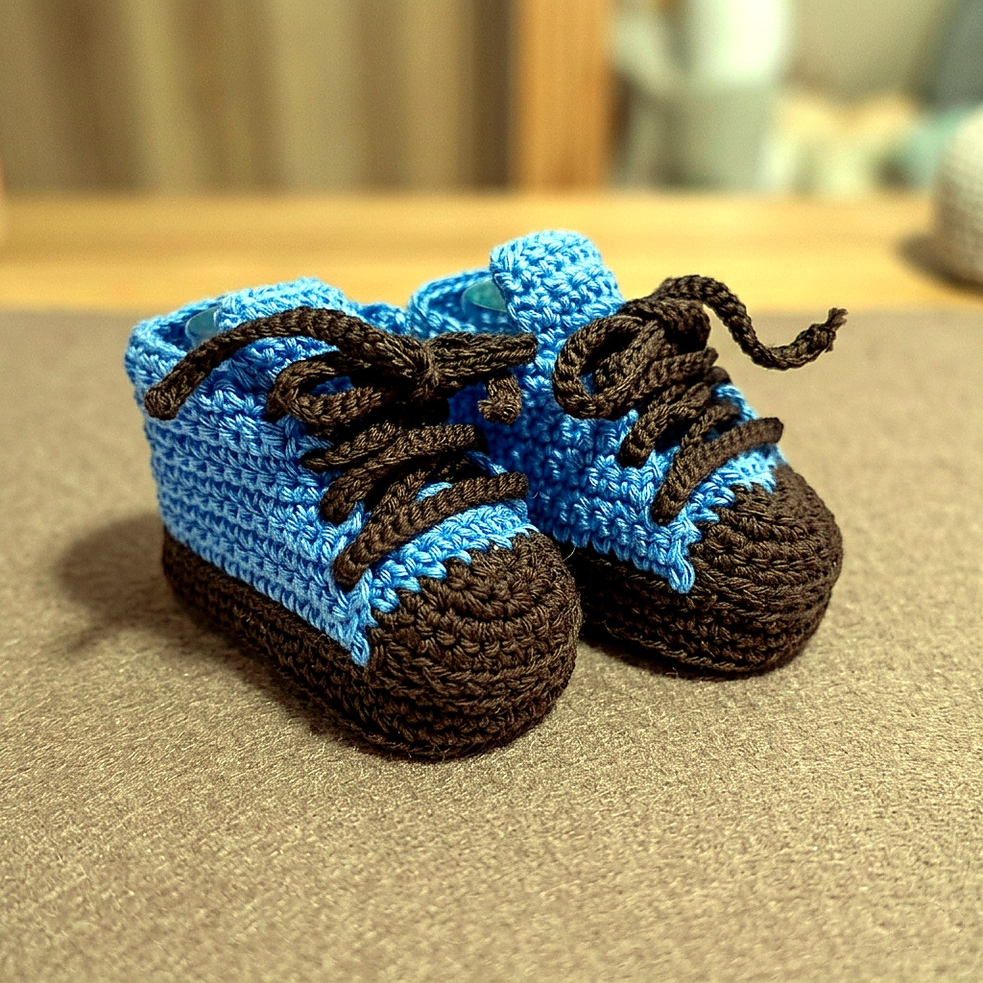 Bota Serie Chocolate artesanal en crochet - imagen 3