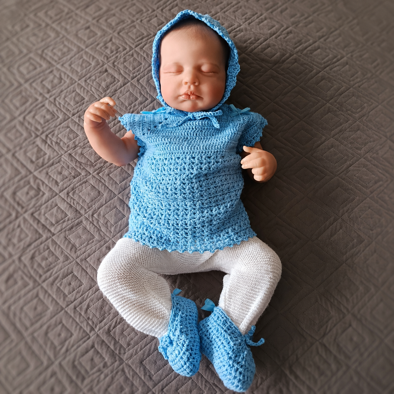 Conjunto Recién Nacido artesanal en crochet - imagen 2